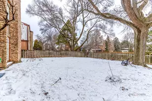 2431 Cobblewood Dr, Northbrook, IL 60062 - Photo 28