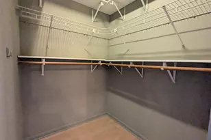 906 W Alleghany Dr, Arlington Heights, IL 60004 - Photo 14