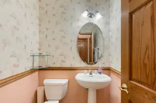 [Address not provided], Gurnee, IL 60031 - Photo 12