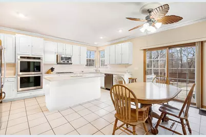 565 Prescott Lane, Gurnee, IL 60031 - Photo 6