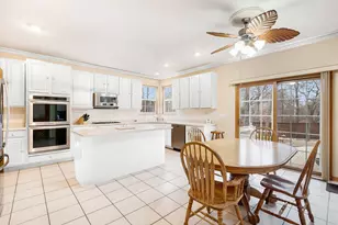 565 Prescott Ln, Gurnee, IL 60031 - Photo 6