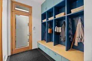 1915 W Henderson St, Chicago, IL 60657 - Photo 32