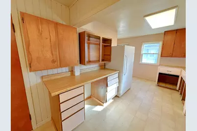 619 W Bluff Street, Streator, IL 61364 - Photo 6