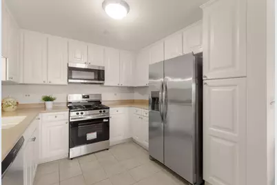 125 N Buffalo Grove Road #104, Buffalo Grove, IL 60089 - Photo 4