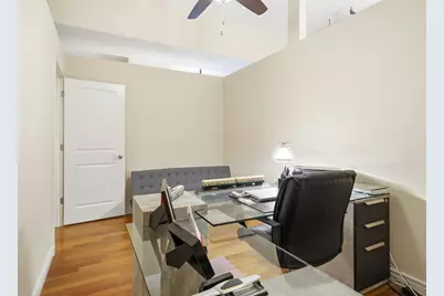 212 N Center Street #301, Bloomington, IL 61701 - Photo 14