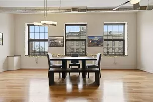 212 N Center St, Bloomington, IL 61701 - Photo 22