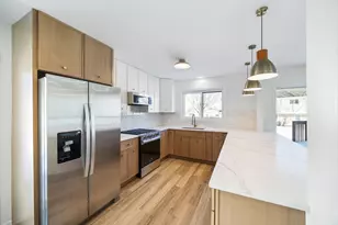 800 Big Bear Trail, Cary, IL 60013 - Photo 4