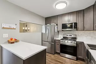 336 Ozark Dr, Bolingbrook, IL 60440 - Photo 10