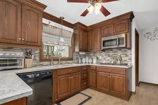 11216 85th Pl, Willow Springs, IL 60480 - Photo 14