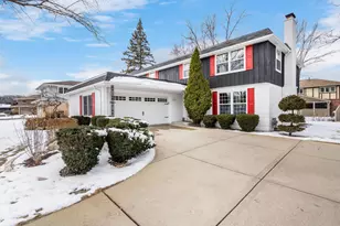 11216 85th Pl, Willow Springs, IL 60480 - Photo 2