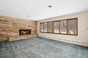 304 E Tall Trees Ln, Palatine, IL 60067 - Photo 4