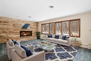 304 E Tall Trees Ln, Palatine, IL 60067 - Photo 4