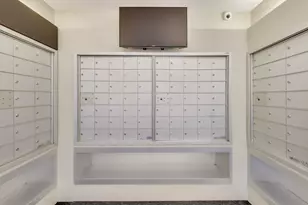 9725 Woods Dr, Skokie, IL 60077 - Photo 30