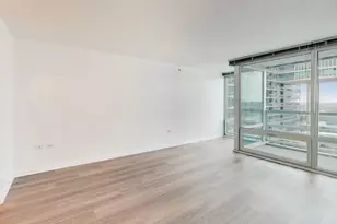 9725 Woods Dr, Skokie, IL 60077 - Photo 14