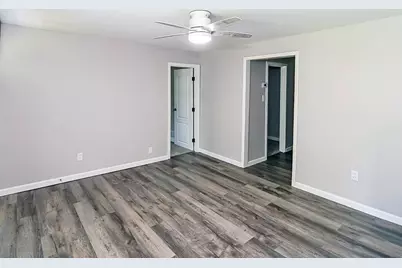 1030 N Walnut Street, Monticello, IL 61856 - Photo 6