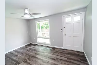 1030 N Walnut Street, Monticello, IL 61856 - Photo 4