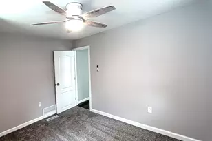 1030 N Walnut St, Monticello, IL 61856 - Photo 14