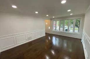 5749 W 63rd Pl, Chicago, IL 60638 - Photo 4