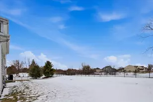 346 Copper Springs Ln, Elgin, IL 60124 - Photo 30