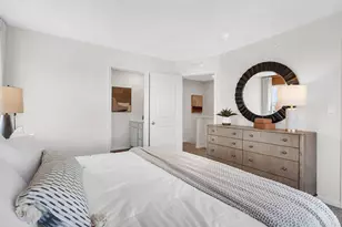 421 Lakeshore Ct, Saint Charles, IL 60174 - Photo 10