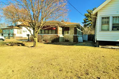 2218 3rd Street, East Moline, IL 61244 - Photo 2