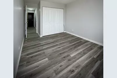 9720 S Pulaski Road #306, Oak Lawn, IL 60453 - Photo 4