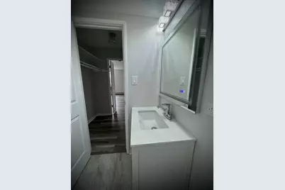 9720 S Pulaski Road #306, Oak Lawn, IL 60453 - Photo 8