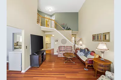 1096 Viewpoint Drive, Lake in the Hills, IL 60156 - Photo 6