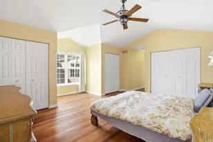 1096 Viewpoint Dr, Lake in the Hills, IL 60156 - Photo 18