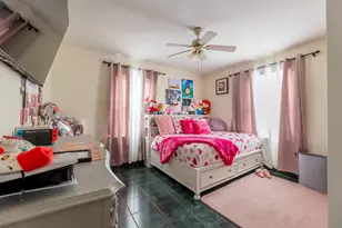730 E Benton St, Aurora, IL 60505 - Photo 10
