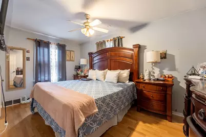 730 E Benton Street, Aurora, IL 60505 - Photo 8