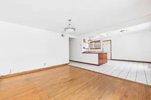 4707 W 82nd Pl, Chicago, IL 60652 - Photo 4