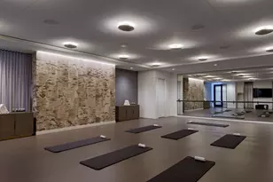 211 N Harbor Dr, Chicago, IL 60601 - Photo 24