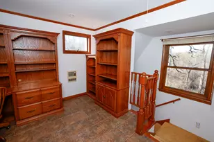 9011 Gardner Rd, Fox River Grove, IL 60021 - Photo 10