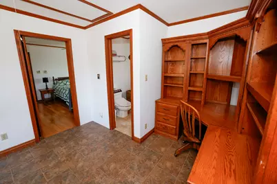 9011 Gardner Road, Fox River Grove, IL 60021 - Photo 12