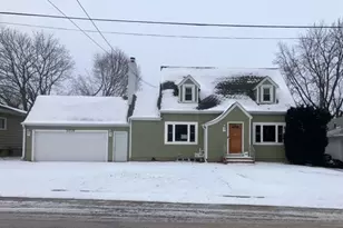 107 N Thomas Ave, Polo, IL 61064 - Photo 1