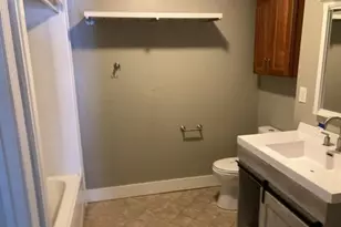 107 N Thomas Ave, Polo, IL 61064 - Photo 10