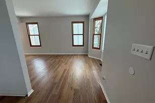 994 Cambridge Dr, Grayslake, IL 60030 - Photo 4