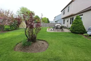 994 Cambridge Dr, Grayslake, IL 60030 - Photo 24