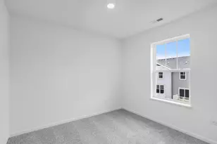 415 Red Oak Cir, Volo, IL 60020 - Photo 10