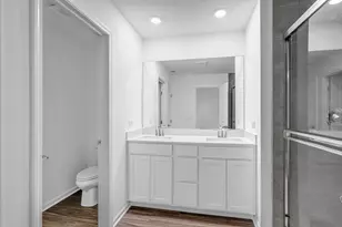 415 Red Oak Cir, Volo, IL 60020 - Photo 8