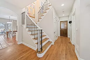 366 W Eggleston Ave, Elmhurst, IL 60126 - Photo 4