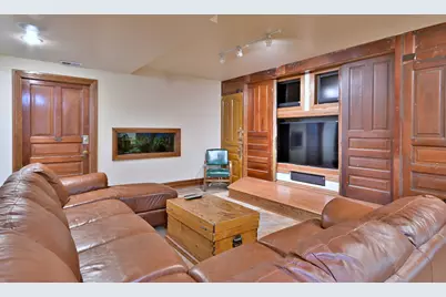 366 W Eggleston Avenue, Elmhurst, IL 60126 - Photo 48