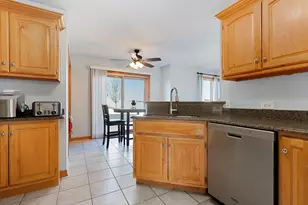 863 White Tail Bend, Manteno, IL 60950 - Photo 4