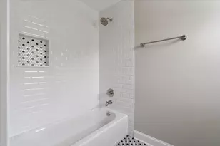 168 Farmgate Dr, Schaumburg, IL 60193 - Photo 32