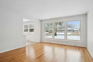 1229 S Haddow Ave, Arlington Heights, IL 60005 - Photo 4