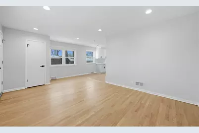 12358 S Lowe Avenue, Chicago, IL 60628 - Photo 2