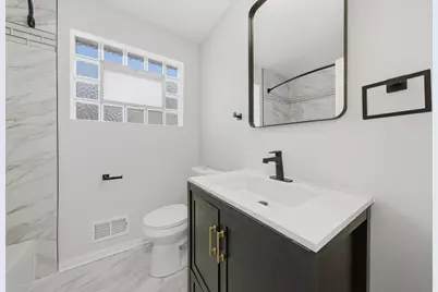 12358 S Lowe Avenue, Chicago, IL 60628 - Photo 6