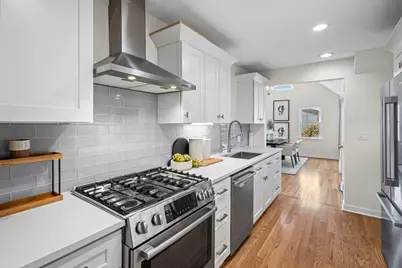 [Address not provided], Hinsdale, IL 60521 - Photo 4