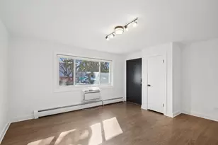 4201 N Paulina St, Chicago, IL 60613 - Photo 16